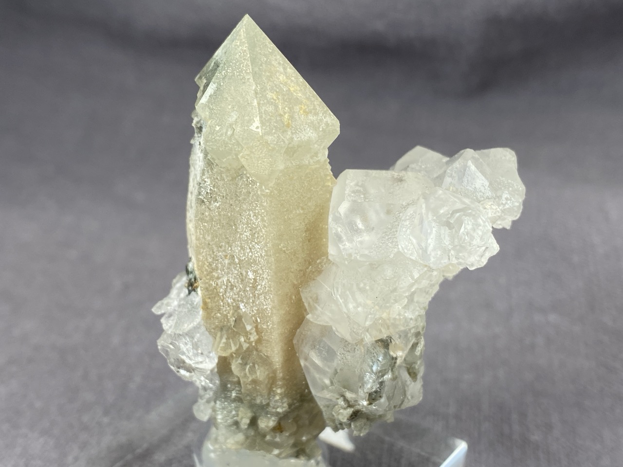 Fluorit, křemen - Obrázek 9
