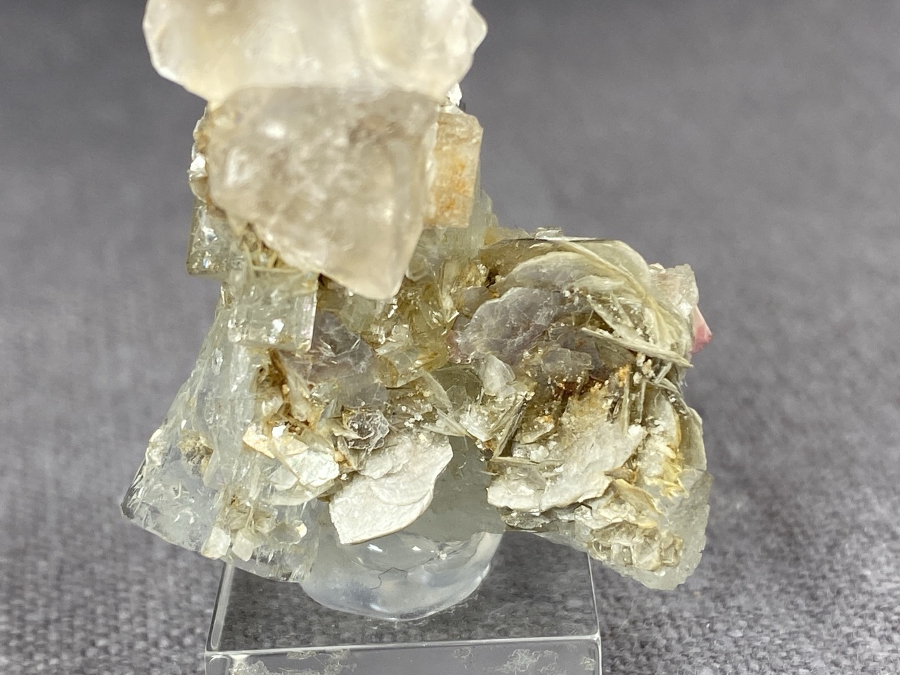 Fluorit, beryl - Obrázek 8