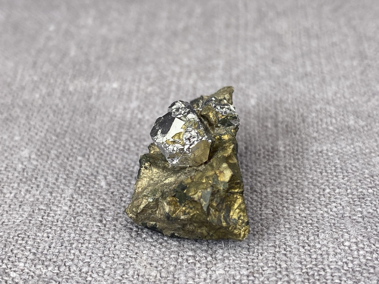 Sperrylit - Obrázek 3