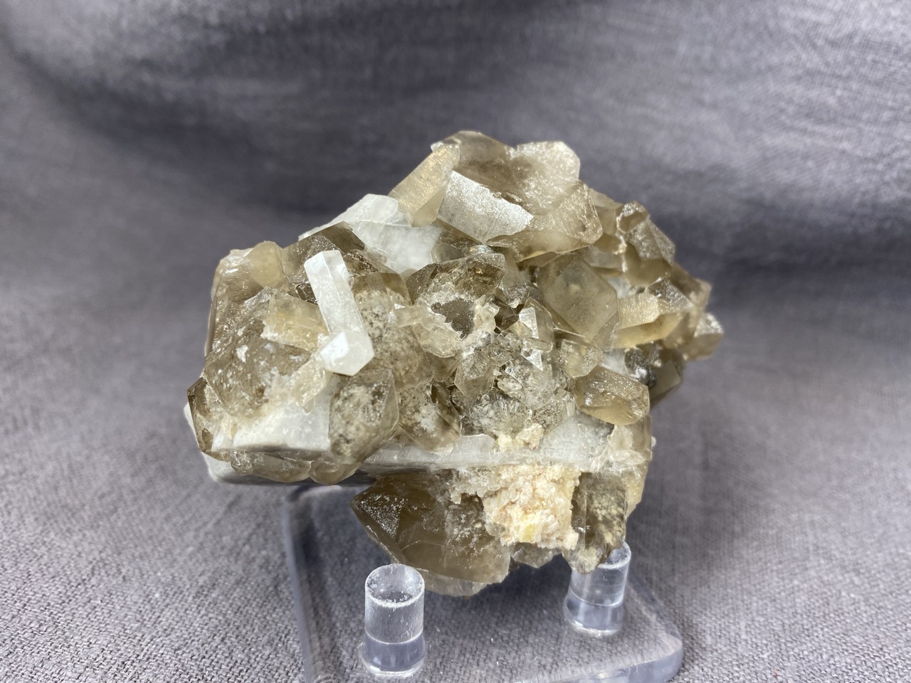 Fenakit, danburit, záhněda