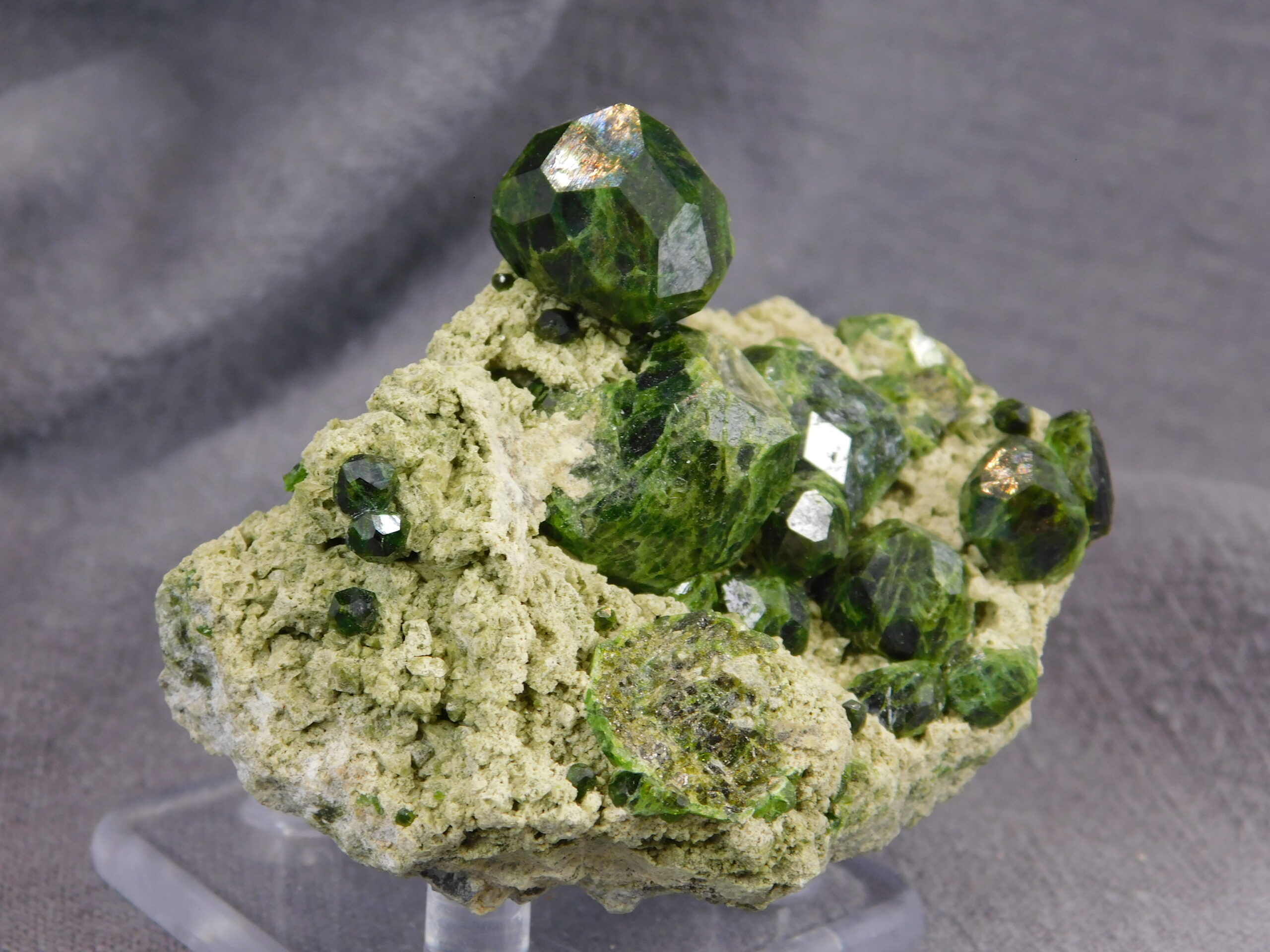 Andradit, var. Demantoid - Obrázek 5
