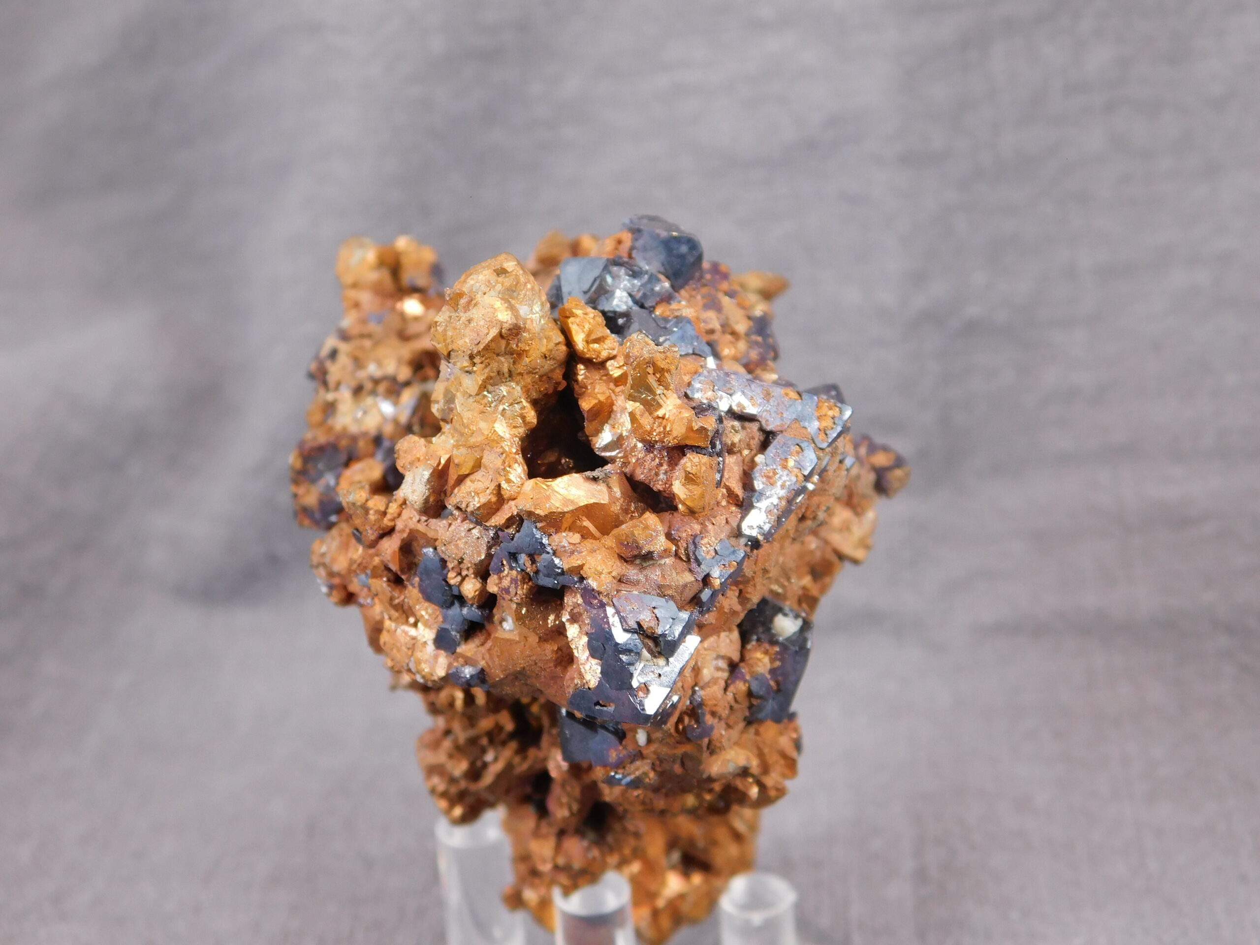 Copper, cuprite, pseud. copper after cuprite - Image 9