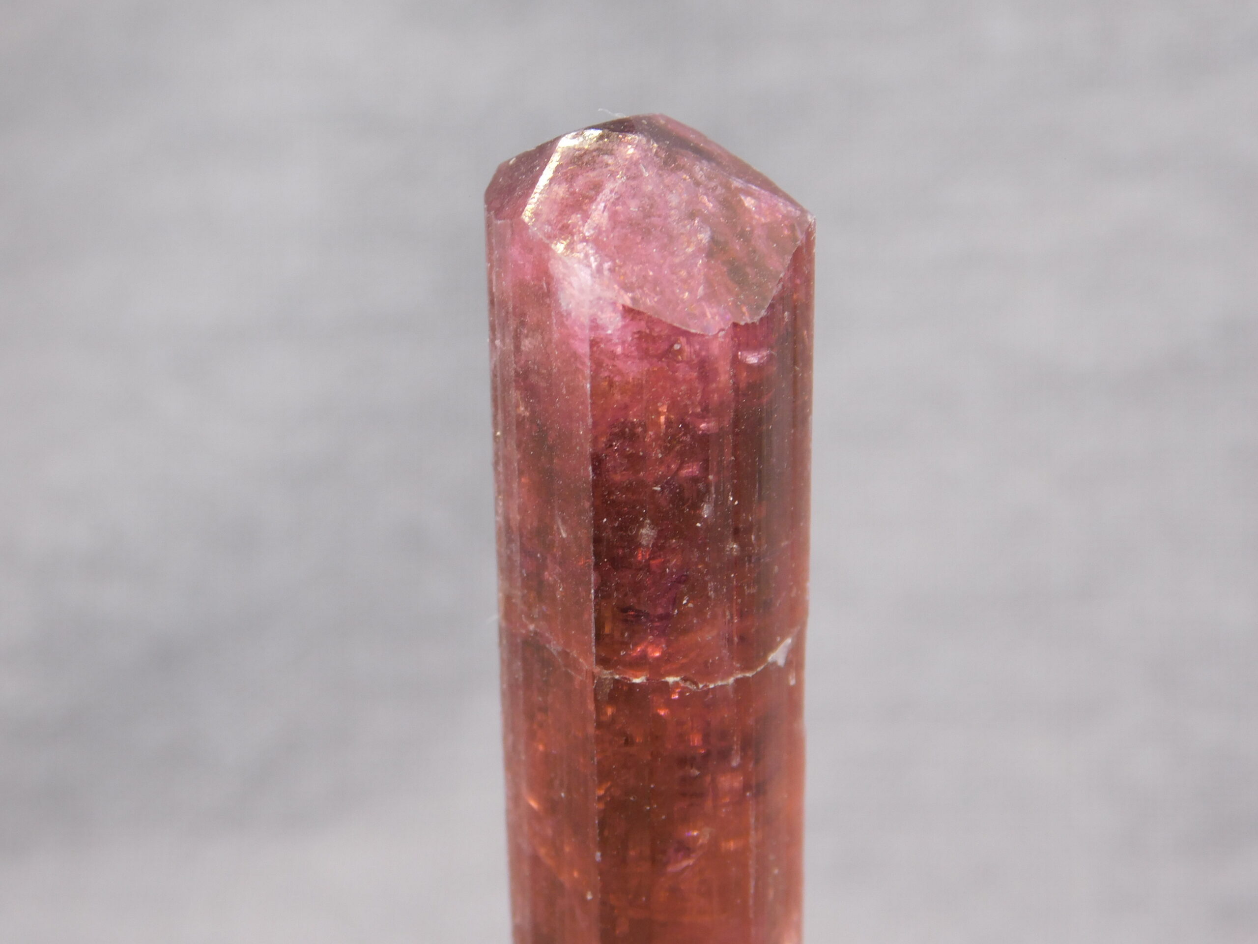 Turmalín var. rubelit - Obrázek 4