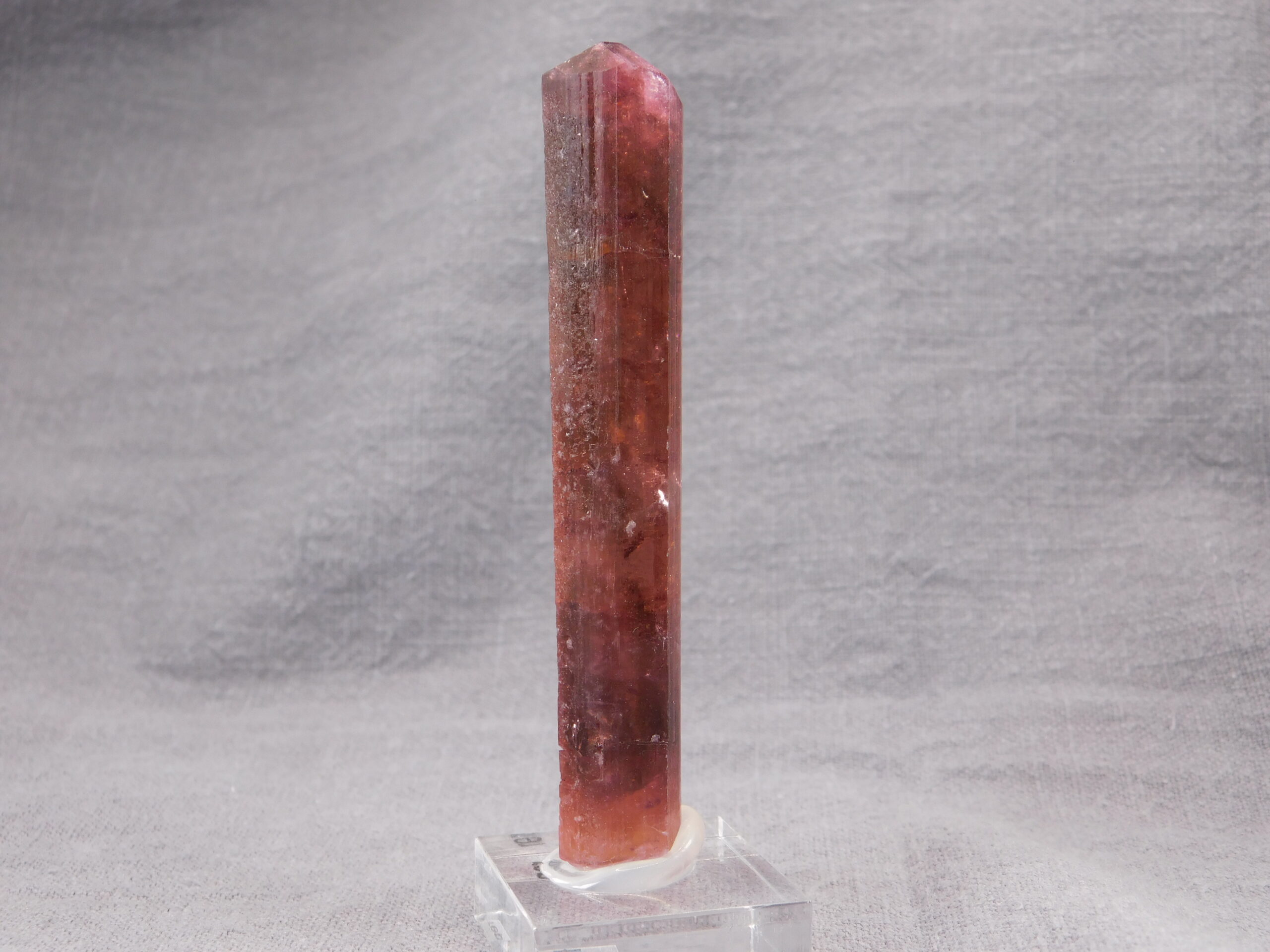 Turmalín var. rubelit - Obrázek 6