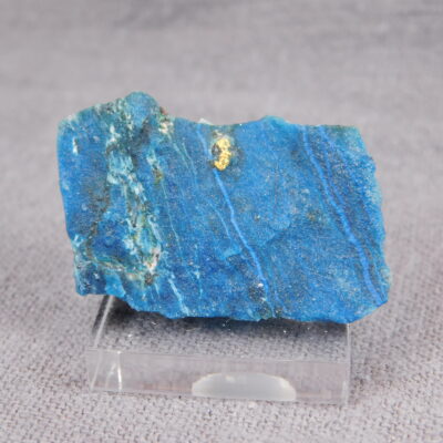 Gold on shattuckite