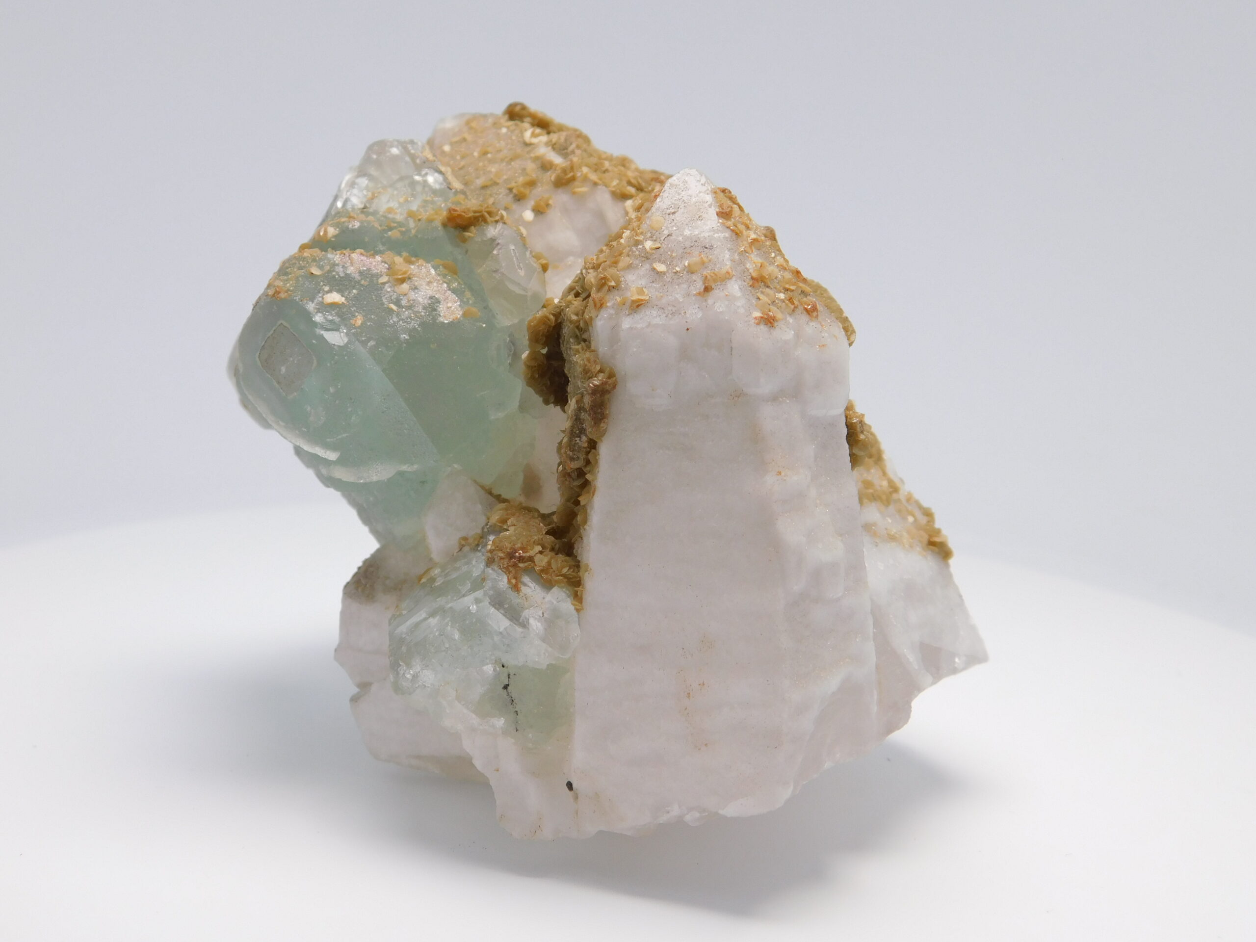 Fluorite, quartz - Image 4