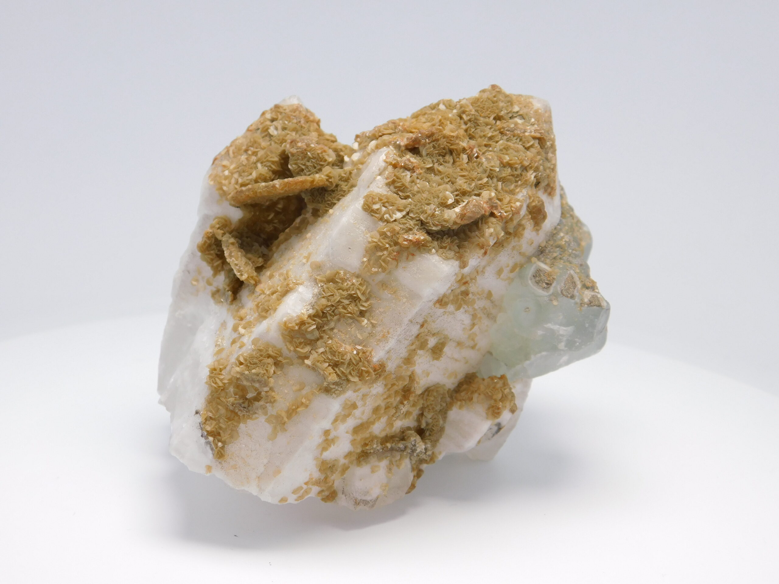 Fluorite, quartz - Image 8