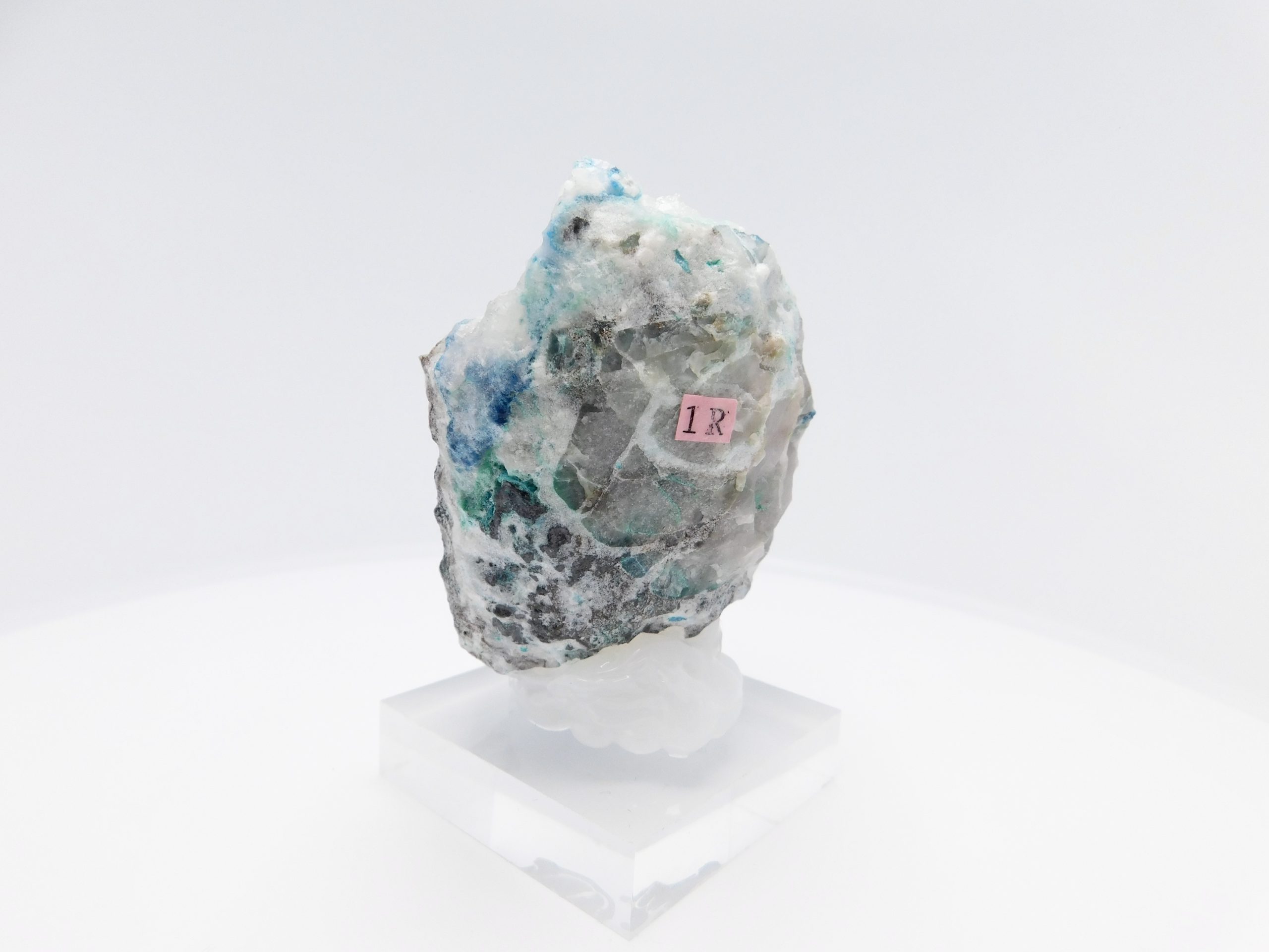 Shattuckite in quartz - Image 8